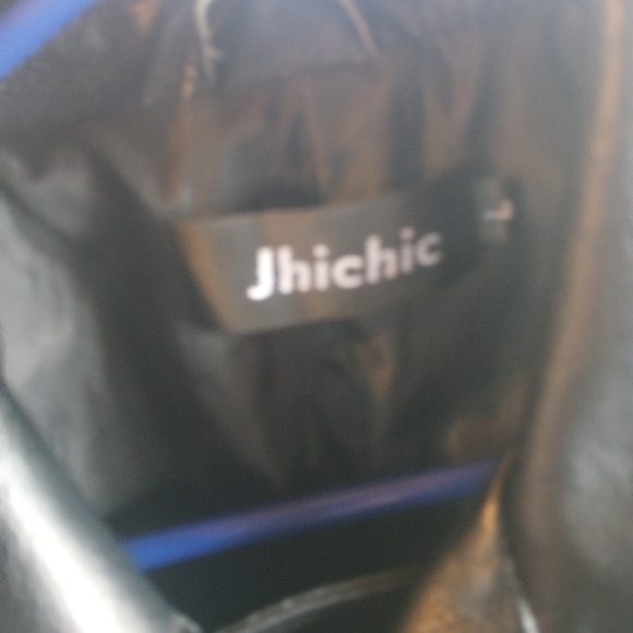 Black leather motorcycle jacket - Picture 4 of 5